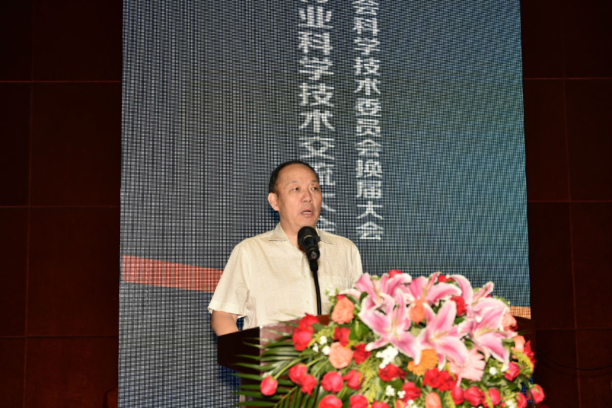 卫祥云.jpg 小草影院