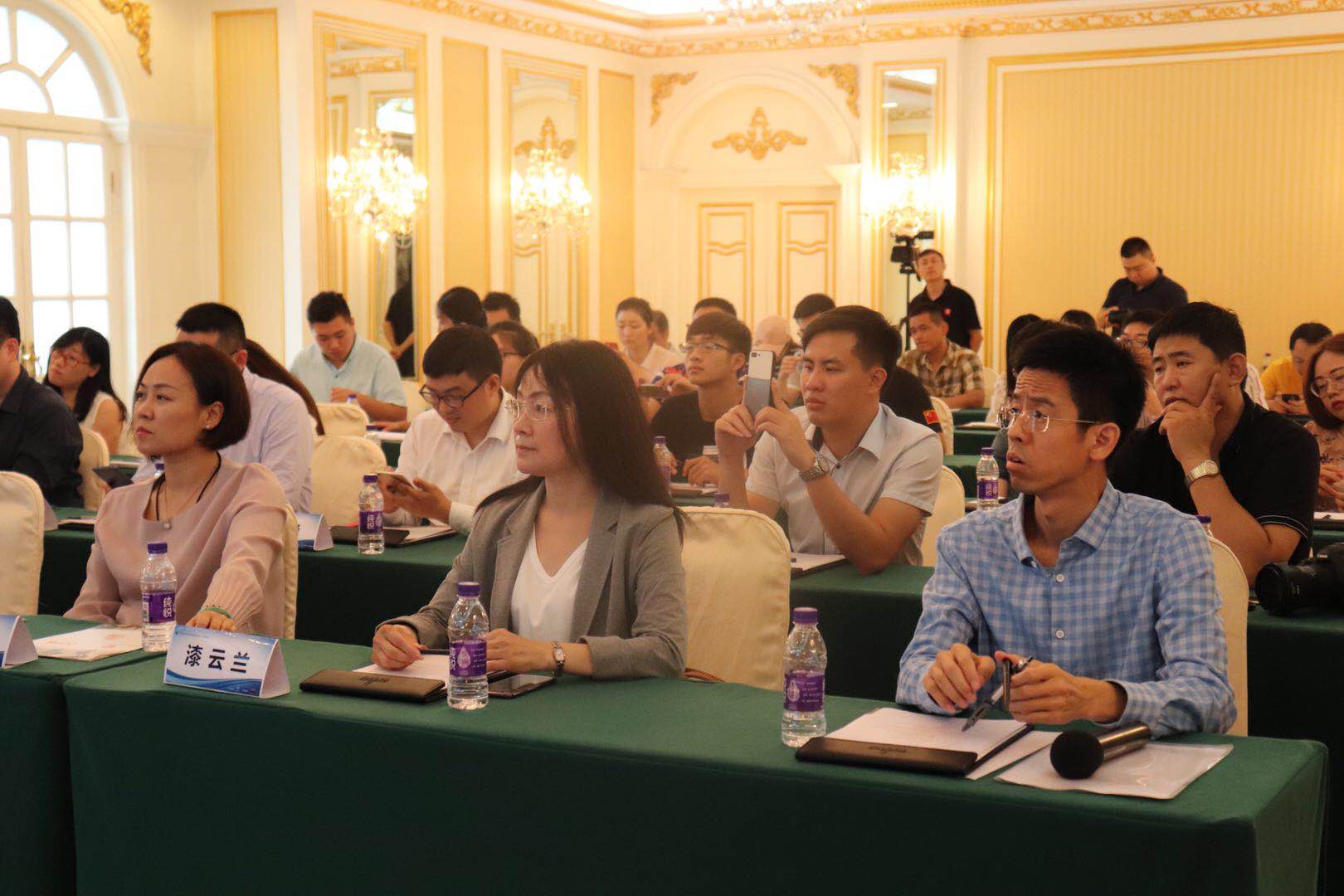 微信图片_20180713164656.jpg 小草影院