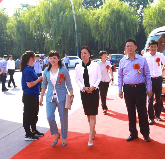 青岛瑞可莱餐饮配料有限公司举行20周年庆活动9------22530.png 小草影院